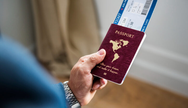 How to Choose the Right Visa Service Provider in the UAE